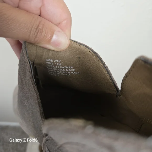 Kenneth Cole Reaction Women’s Taupe Suede Side Way Ankle Booties Size 11M - Picture 7 of 9